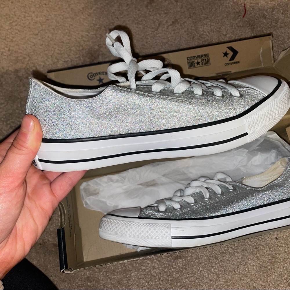 Silver sparkle Converse